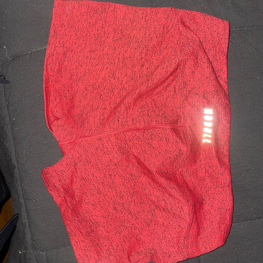NOBULL Womens Heather Red shorts